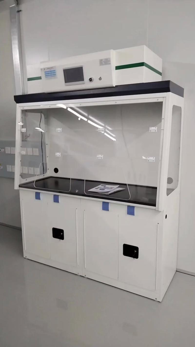實驗室通風柜廠家 專業(yè)選擇，守護實驗安全與環(huán)境健康